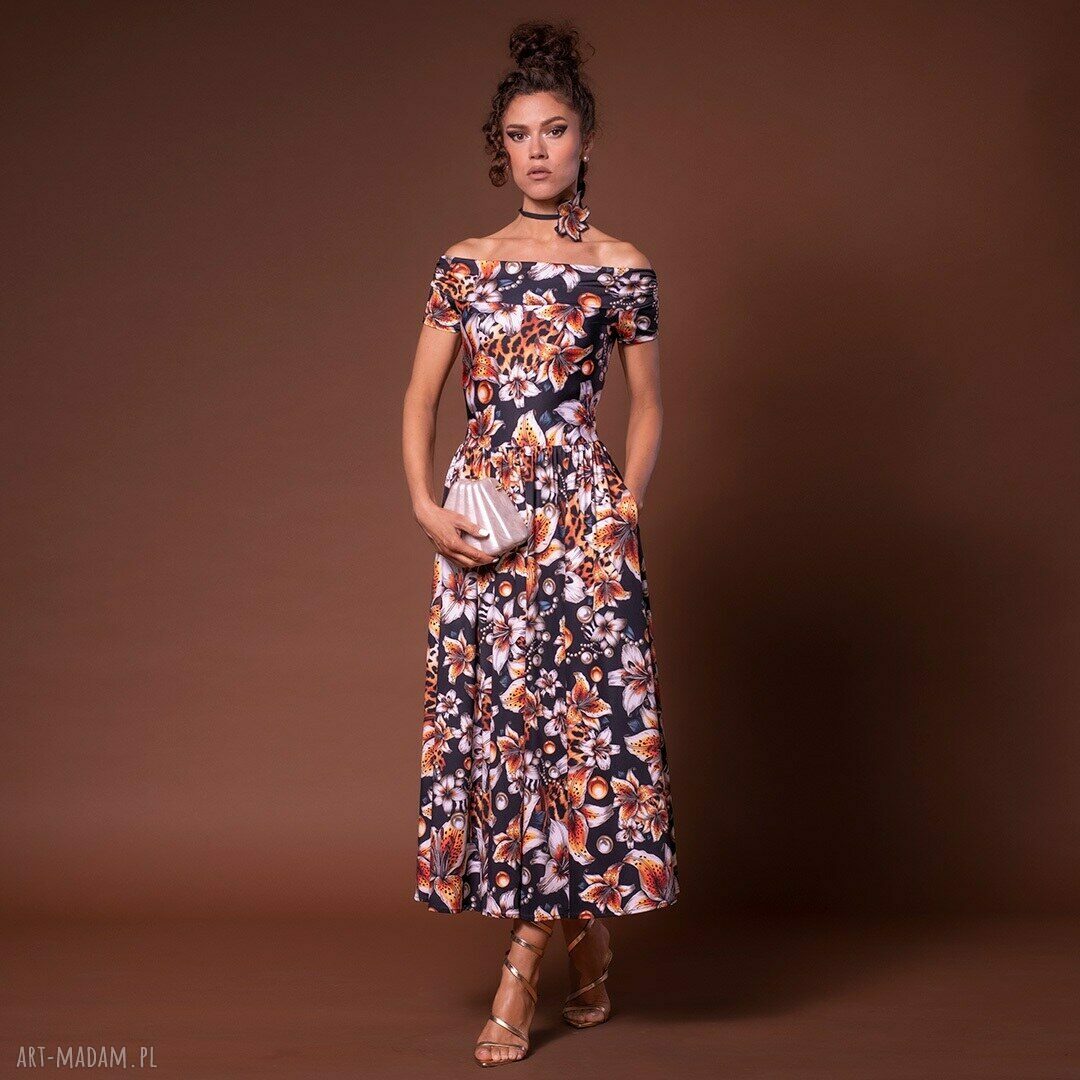 Sukienka w kwiaty z odkrytymi ramionami - elegancka i wygodna Milita Nikonorov