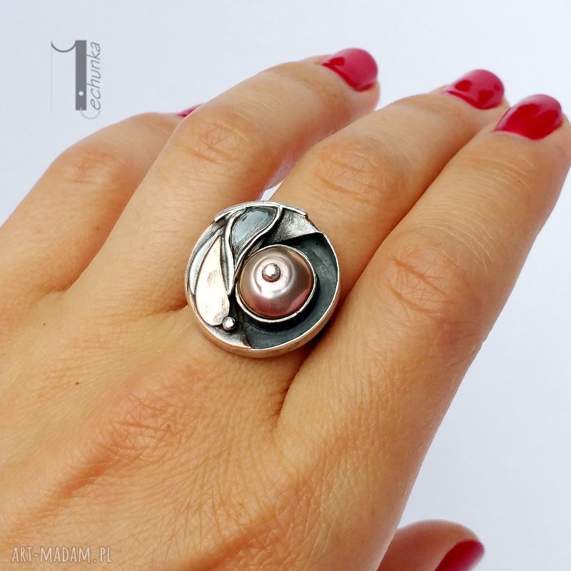 pierścionki: Sunflower srebrny pierścionek z perłą i miedzią Autorskie