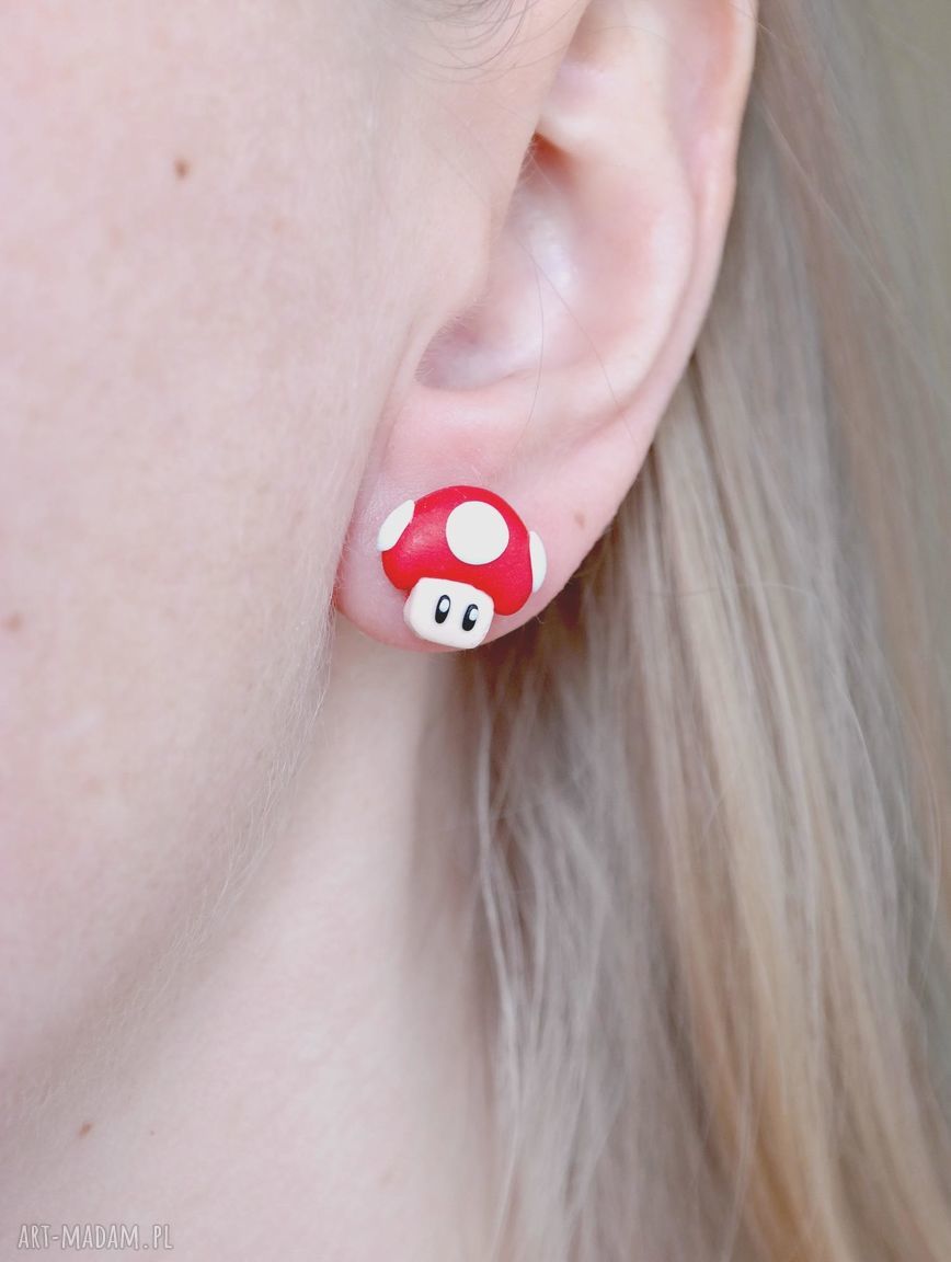 Kolczyki Super Mario Bros - grzybki na wkręty z FIMO