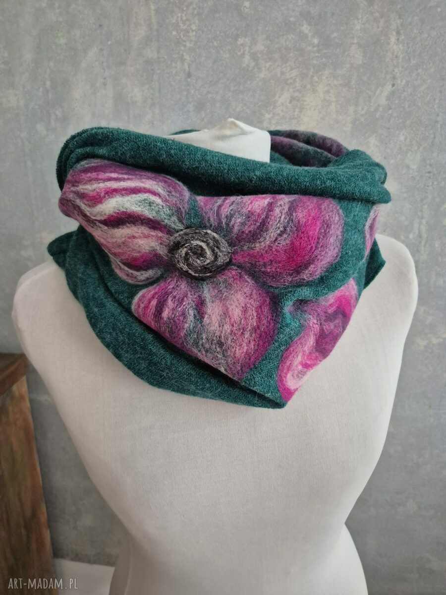 Super prezent na Dzień Mamy - ciepły komin z filcowanej wełny merynosów (tuba, handmade)