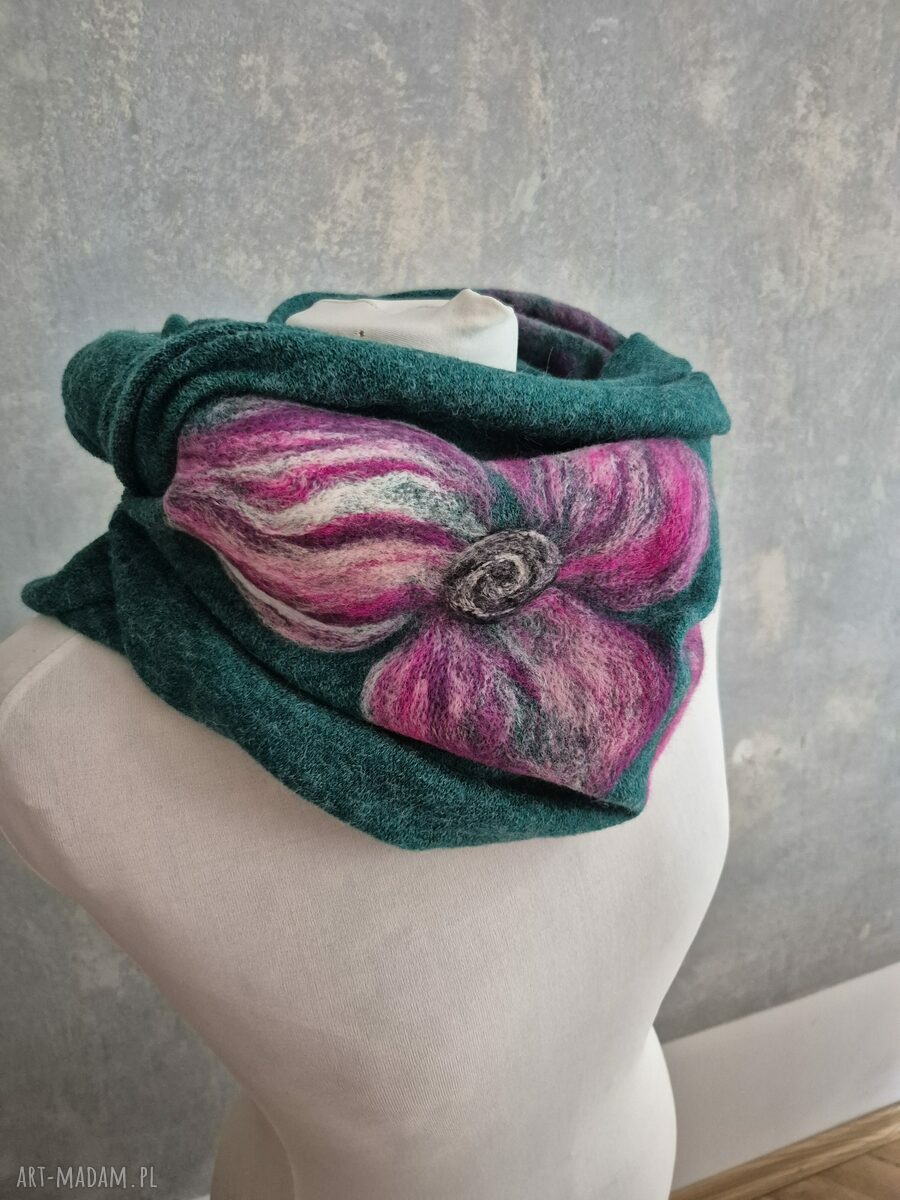 Super prezent na Dzień Mamy - ciepły komin z filcowanej wełny merynosów (tuba, handmade)
