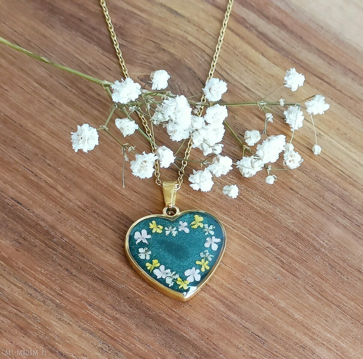 Naszyjnik dzika marchewka serce z suszonymi kwiatami w żywicy - handmade