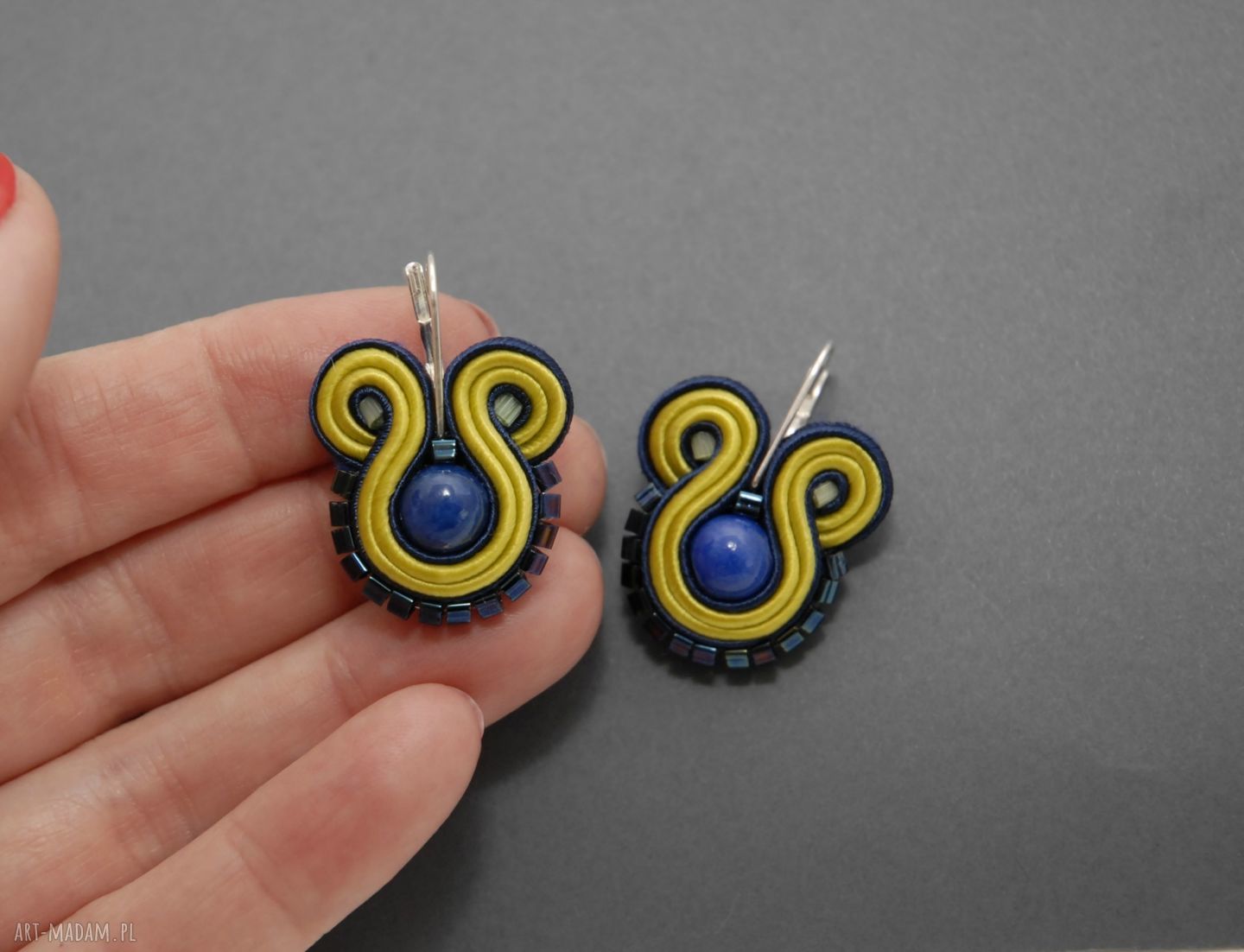 Kolczyki sutasz z jadeitami w kolorze limonka - ręcznie robione Soutache