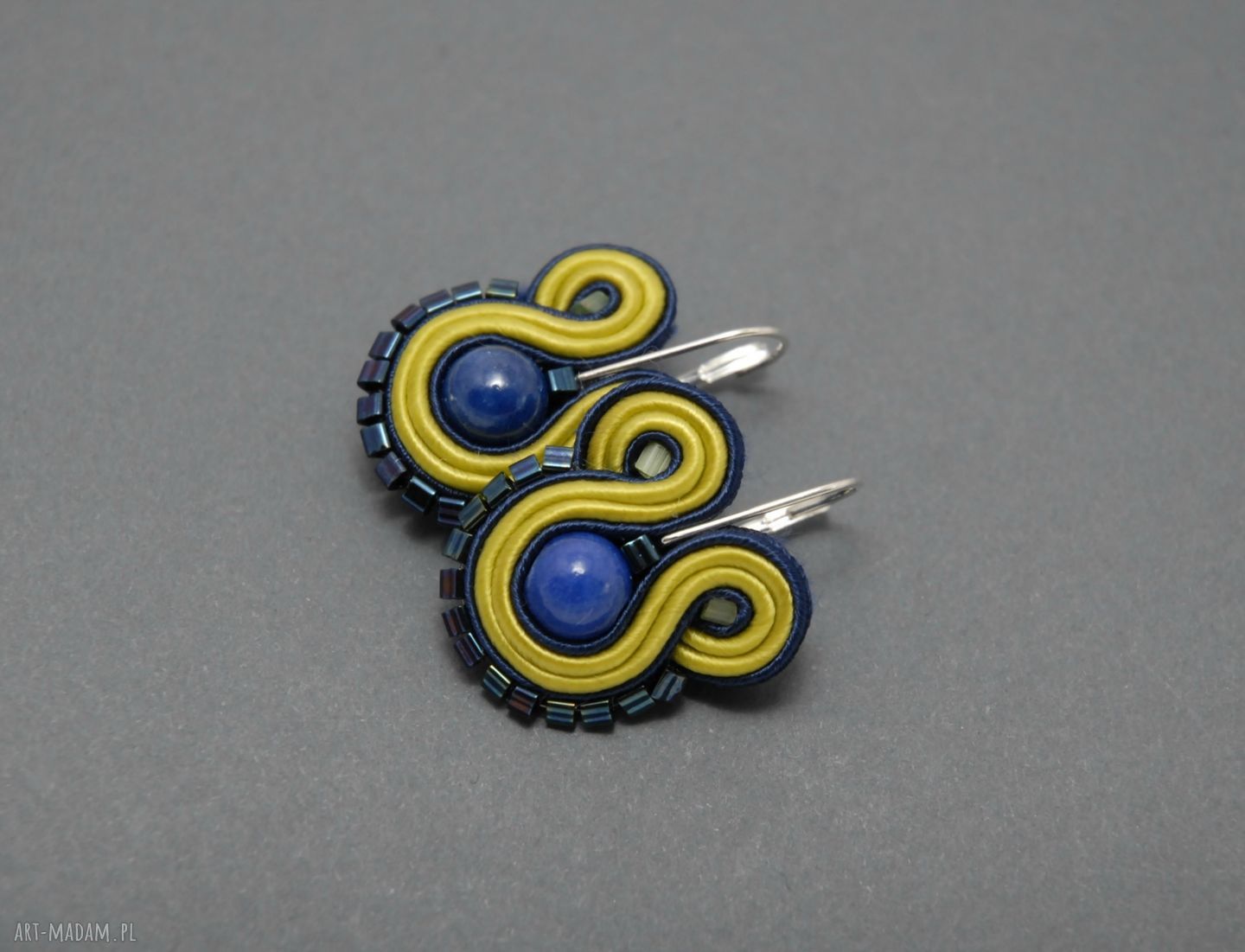 Kolczyki sutasz z jadeitami w kolorze limonka - ręcznie robione Soutache