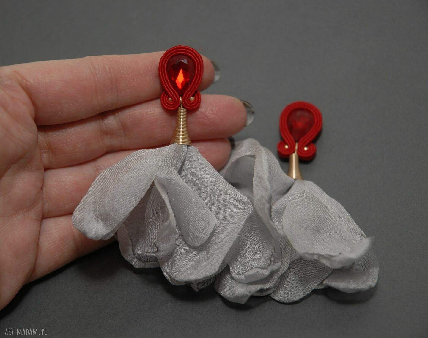 Długie klipsy sutasz z kwiatkiem (handmade)