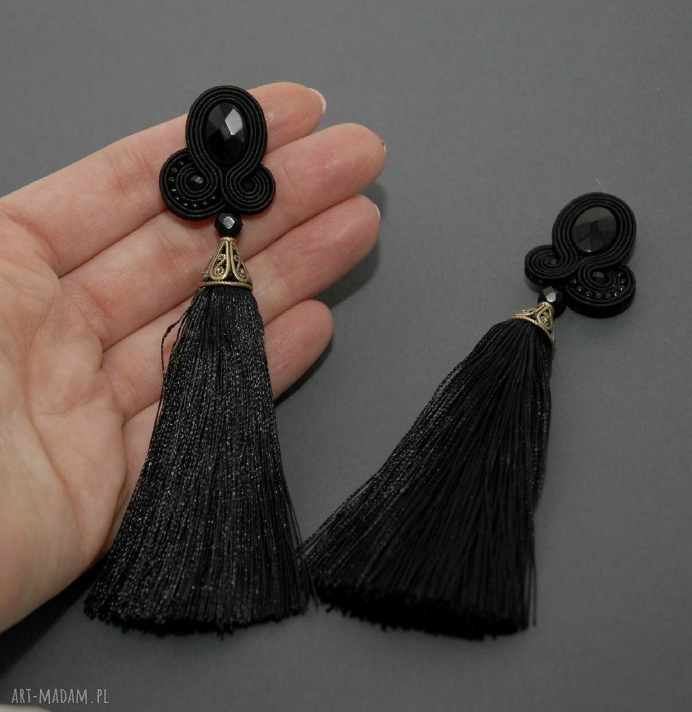 Klipsy sutasz z onyksami - czarne, eleganckie chwosty handmade