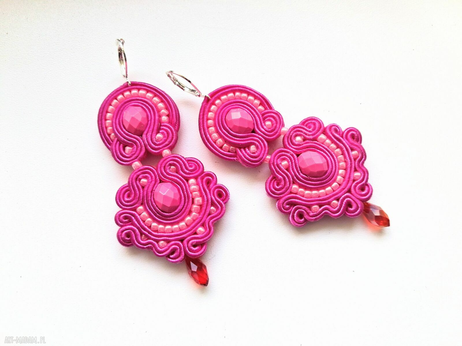 Ręcznie haftowane kolczyki sutaszowe Cold Pink - boho, 7 cm