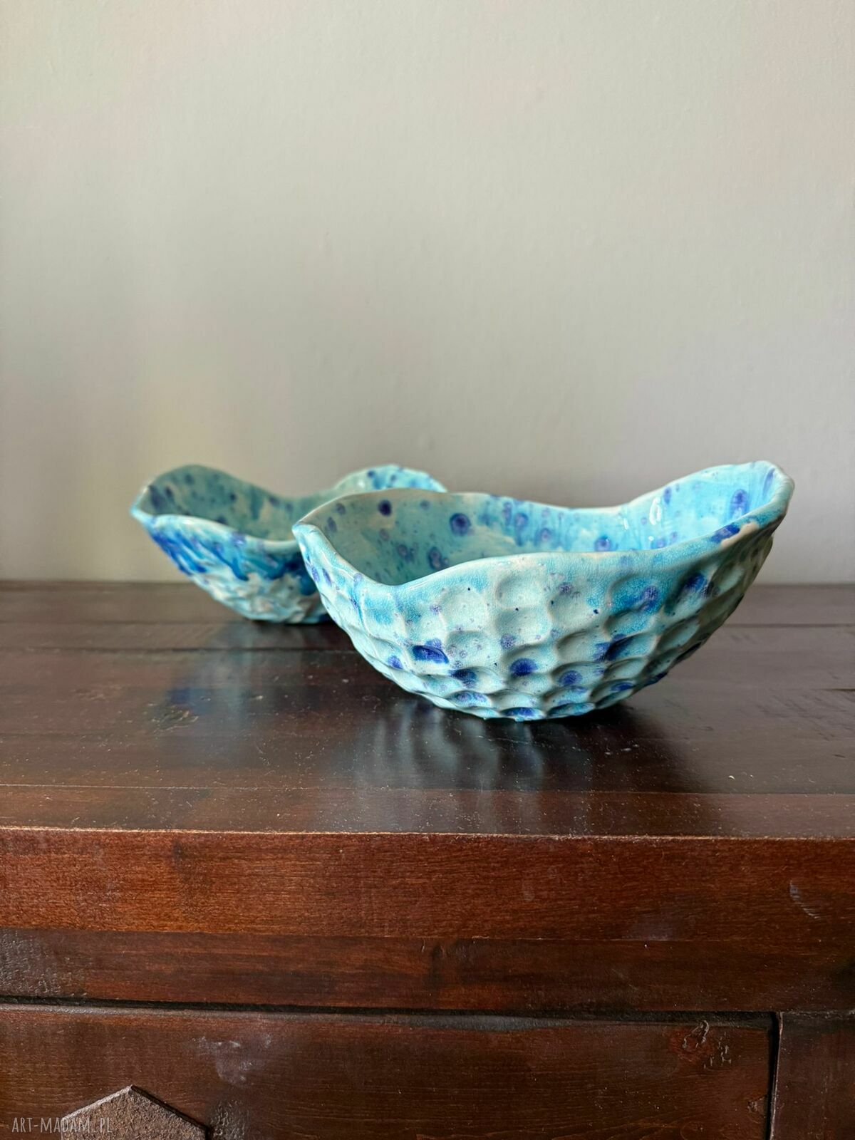 Ręcznie robiona miska ceramiczna Galaktyczne Turquoise z efektem Craquele