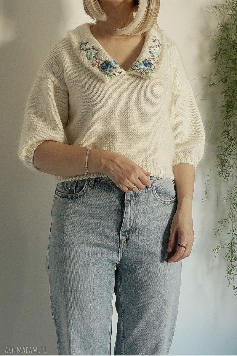 Sweter Beze z kołnierzykiem Pin-Up - naturalny
