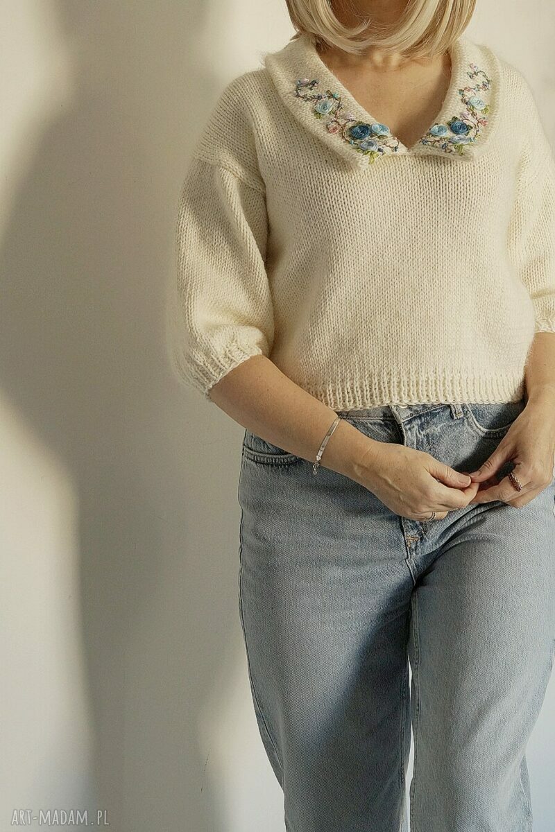 Sweter Beze z kołnierzykiem Pin-Up - naturalny