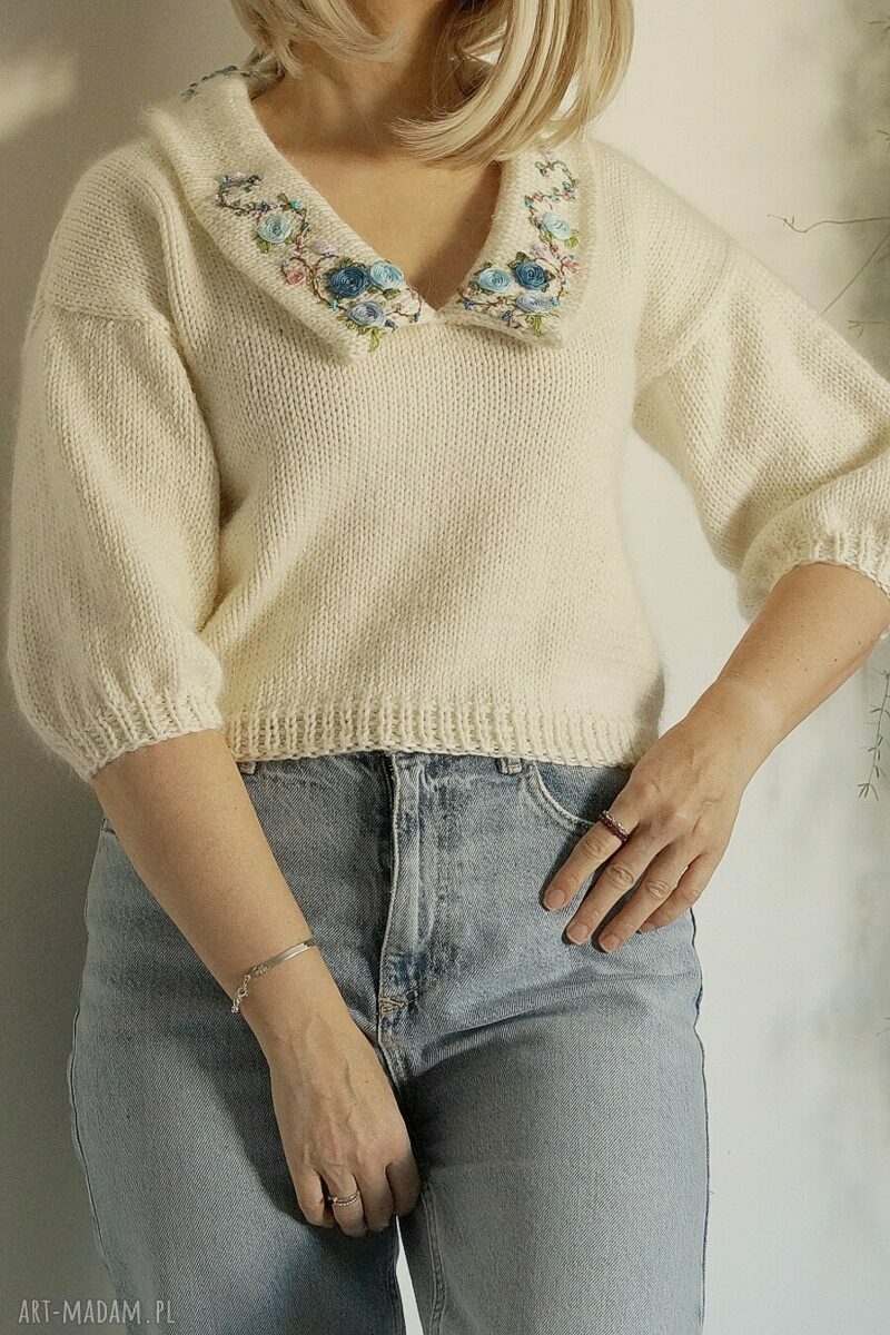 Sweter Beze z kołnierzykiem Pin-Up - naturalny