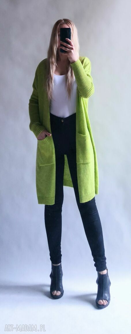 Sweter damski oversize w kolorze limonka - kardigan z dzianiny i kieszeniami