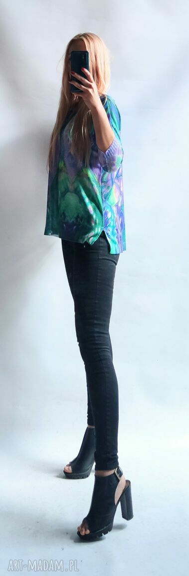 Sweter damski oversize z nadrukiem - elegancki handmade na prezent