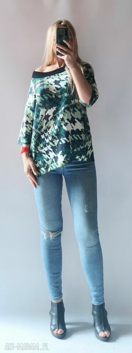 Sweter damski Oversize Pepitka - elegancki, drukowany z dzianiny