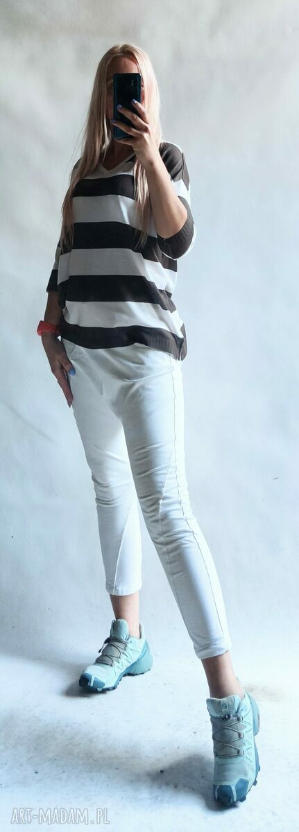 Lekki sweter damski oversize w paski czekolada - capuccino