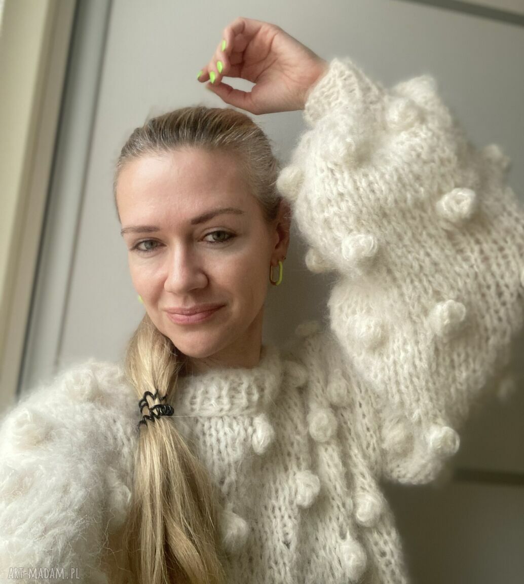 Sweter handmade oversize z bąblami i kulkami