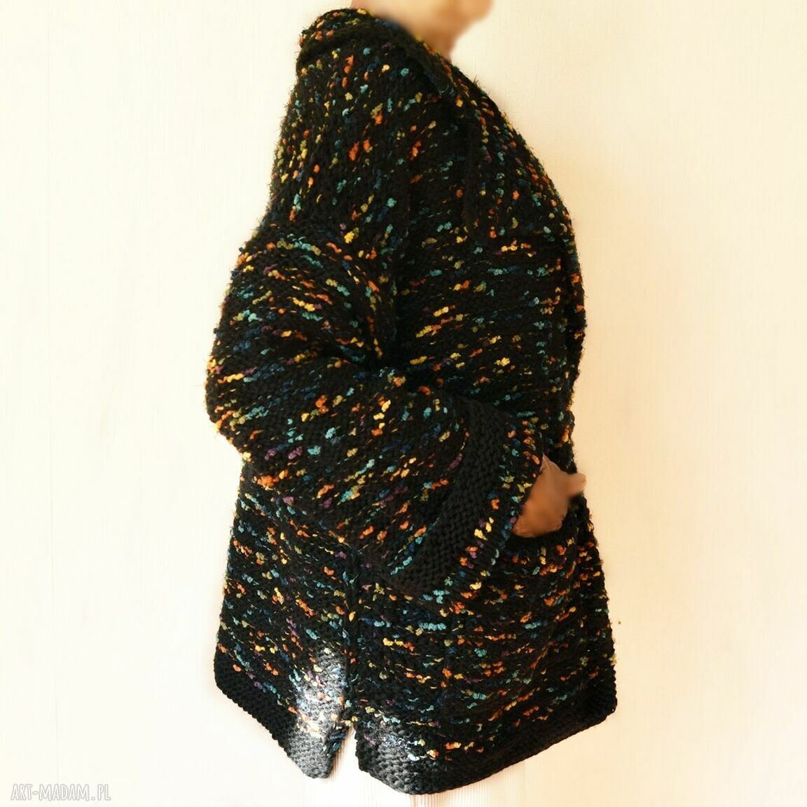 Sweter kardigan handmade robiony na drutach - asymetryczny czarny melanż
