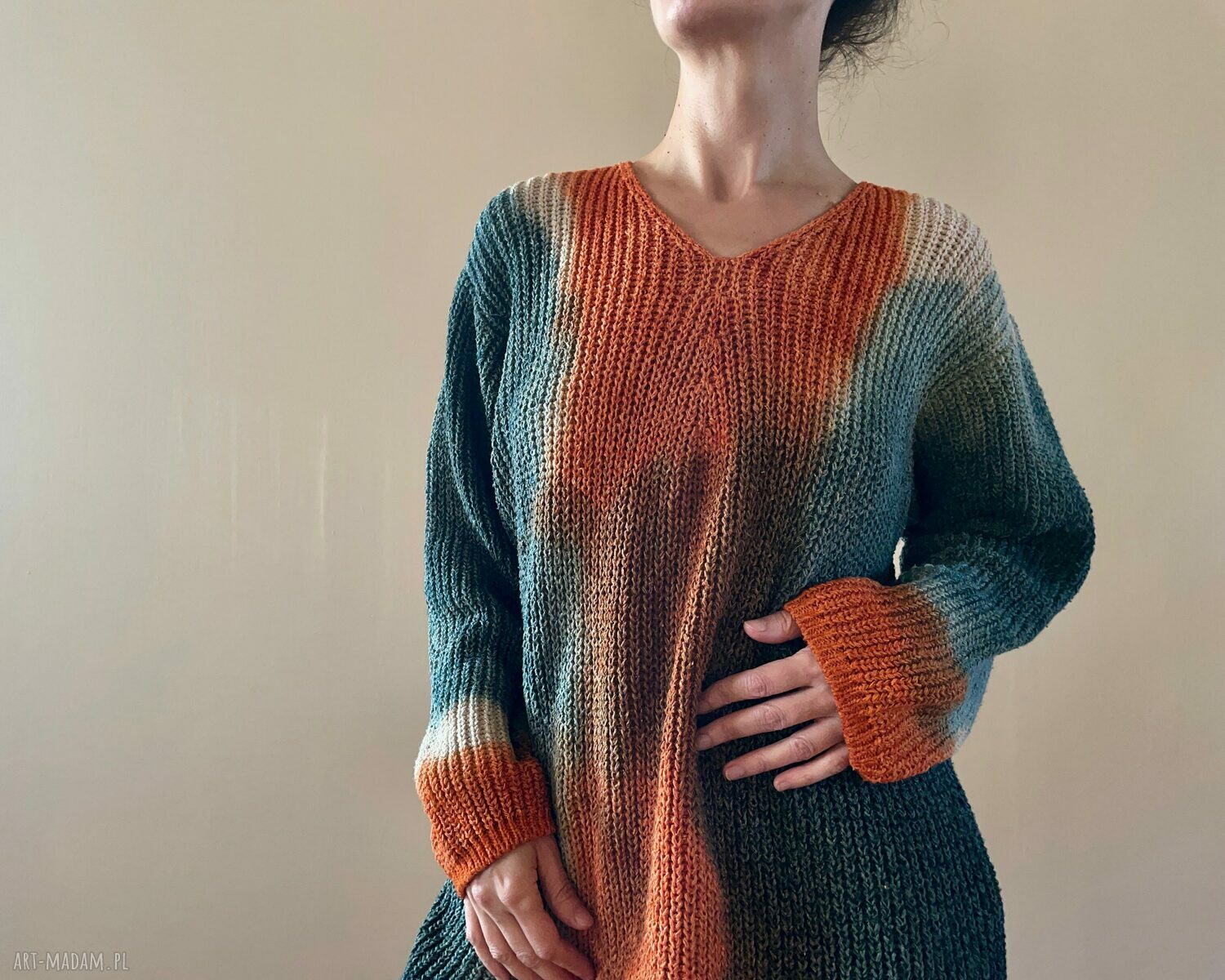 Luźny sweter grafit & pomarańcz - ręcznie barwiona dzianina naturalna (oversize)