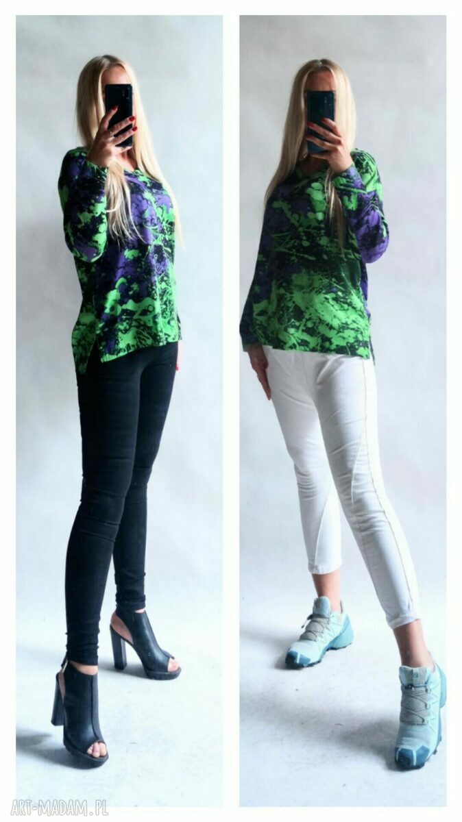 Sweter oversize Bellafeltro w serek z nadrukiem - ręcznie wykonany