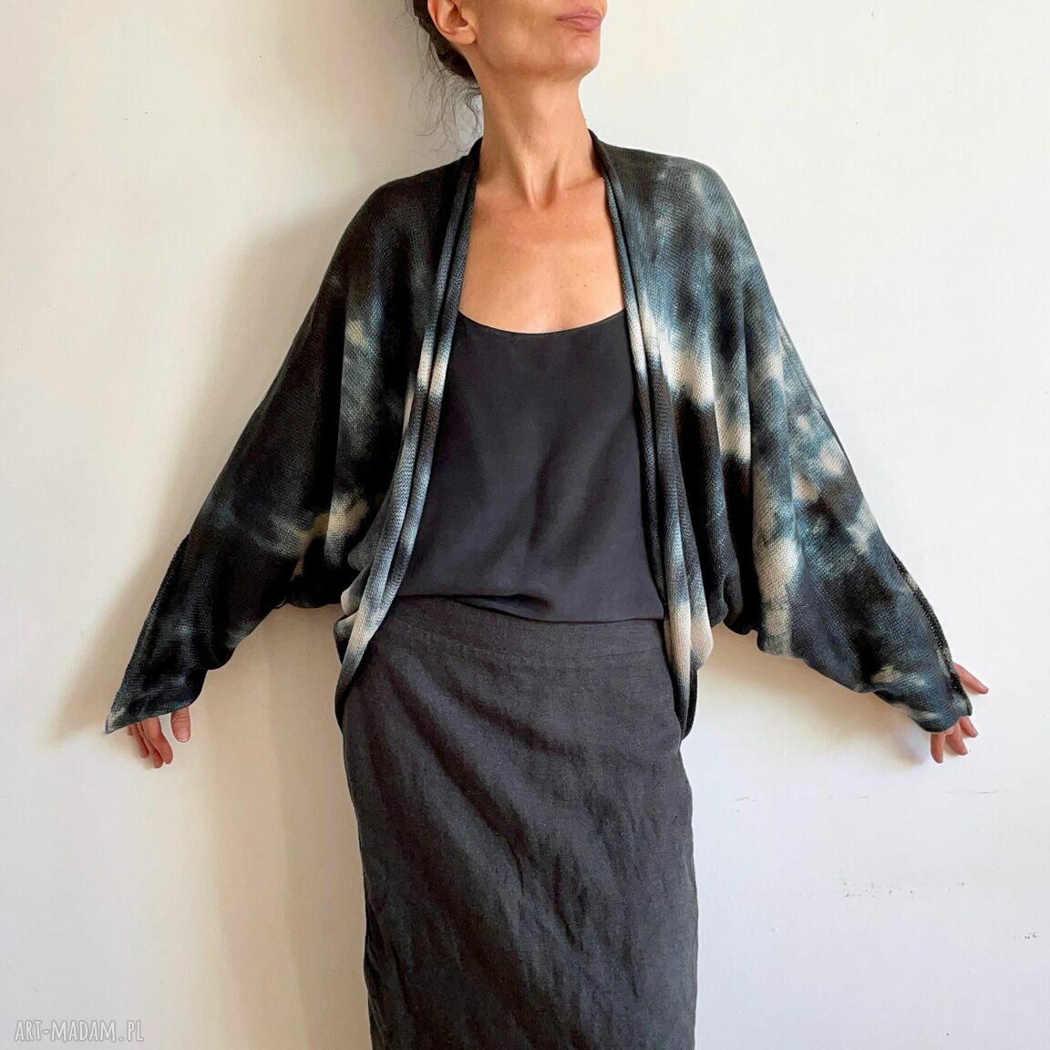 Grafitowy sweter bolerko z wełny merino - kardigan handmade (S/M/L)