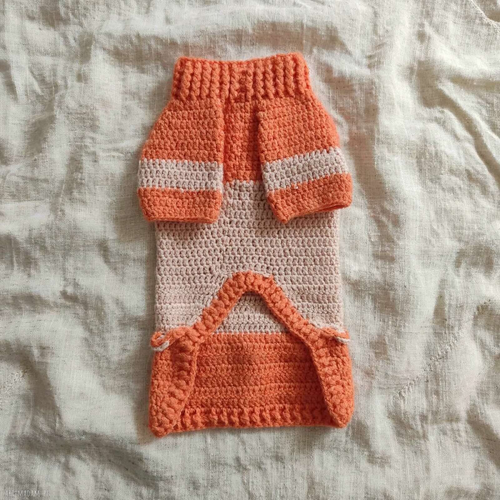 Sweterek dla małego psa z liskiem - ciepłe ubranko handmade