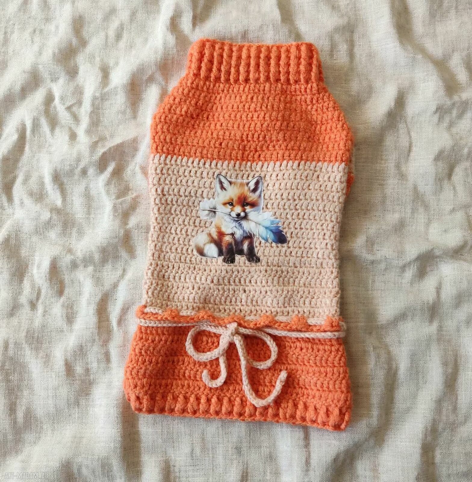 Sweterek dla małego psa z liskiem - ciepłe ubranko handmade