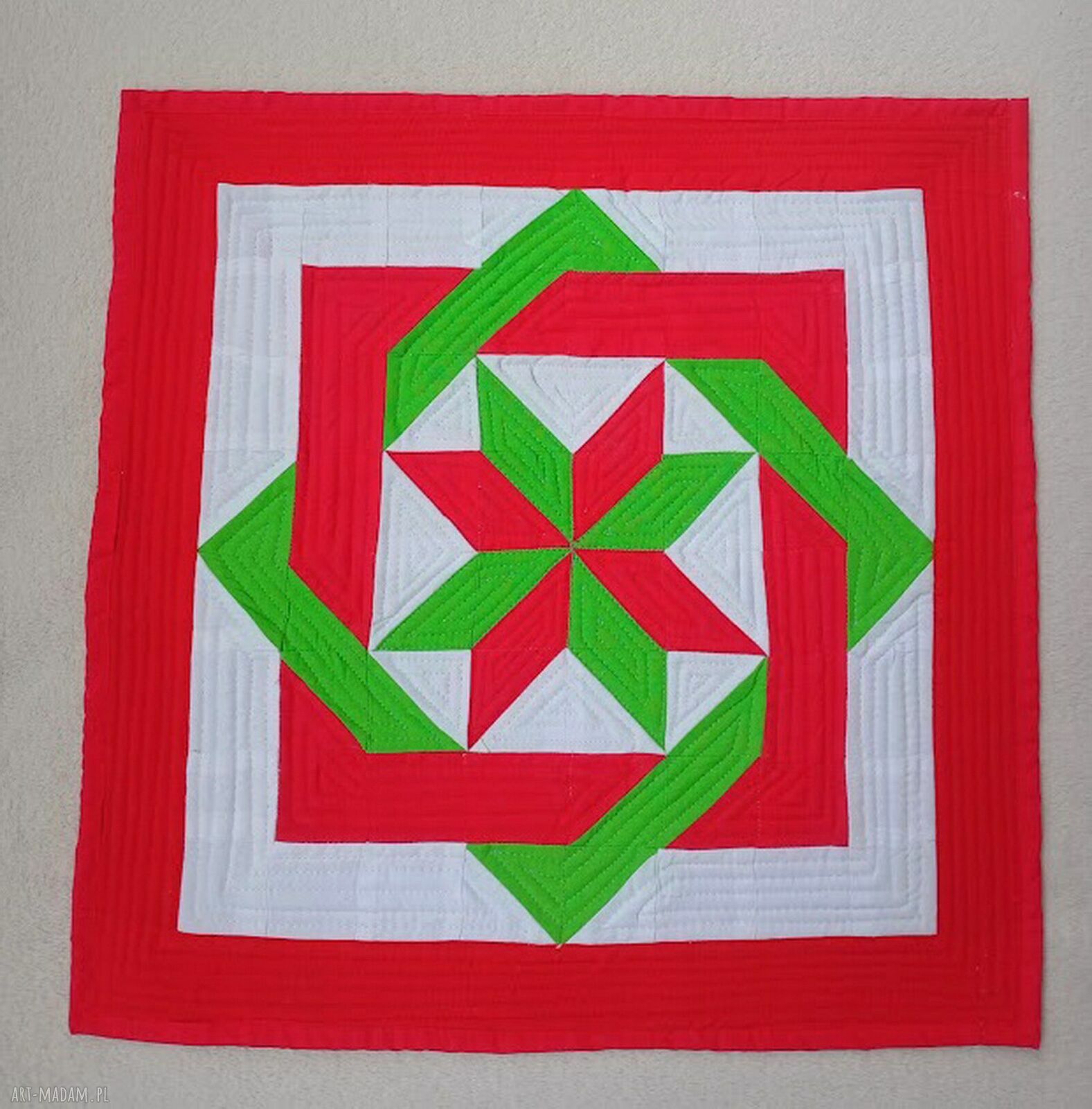 Świąteczna mata na stół z patchworku - serwetka 45x45 cm