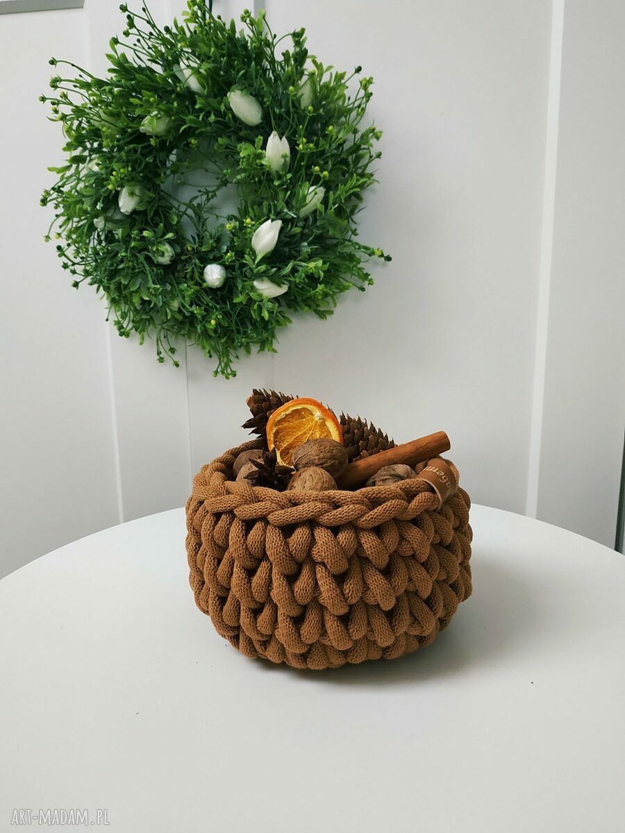 Świąteczny koszyk na stół „Kubełek Babemi” - karmelowy handmade