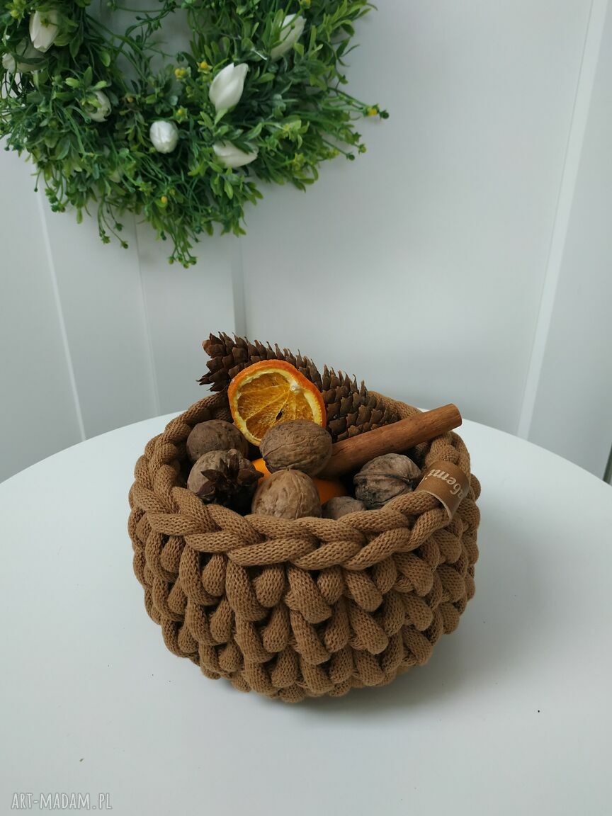 Świąteczny koszyk na stół „Kubełek Babemi” - karmelowy handmade