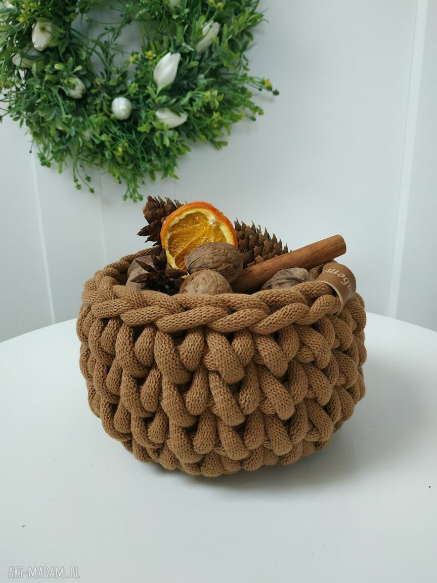 Świąteczny koszyk na stół „Kubełek Babemi” - karmelowy handmade