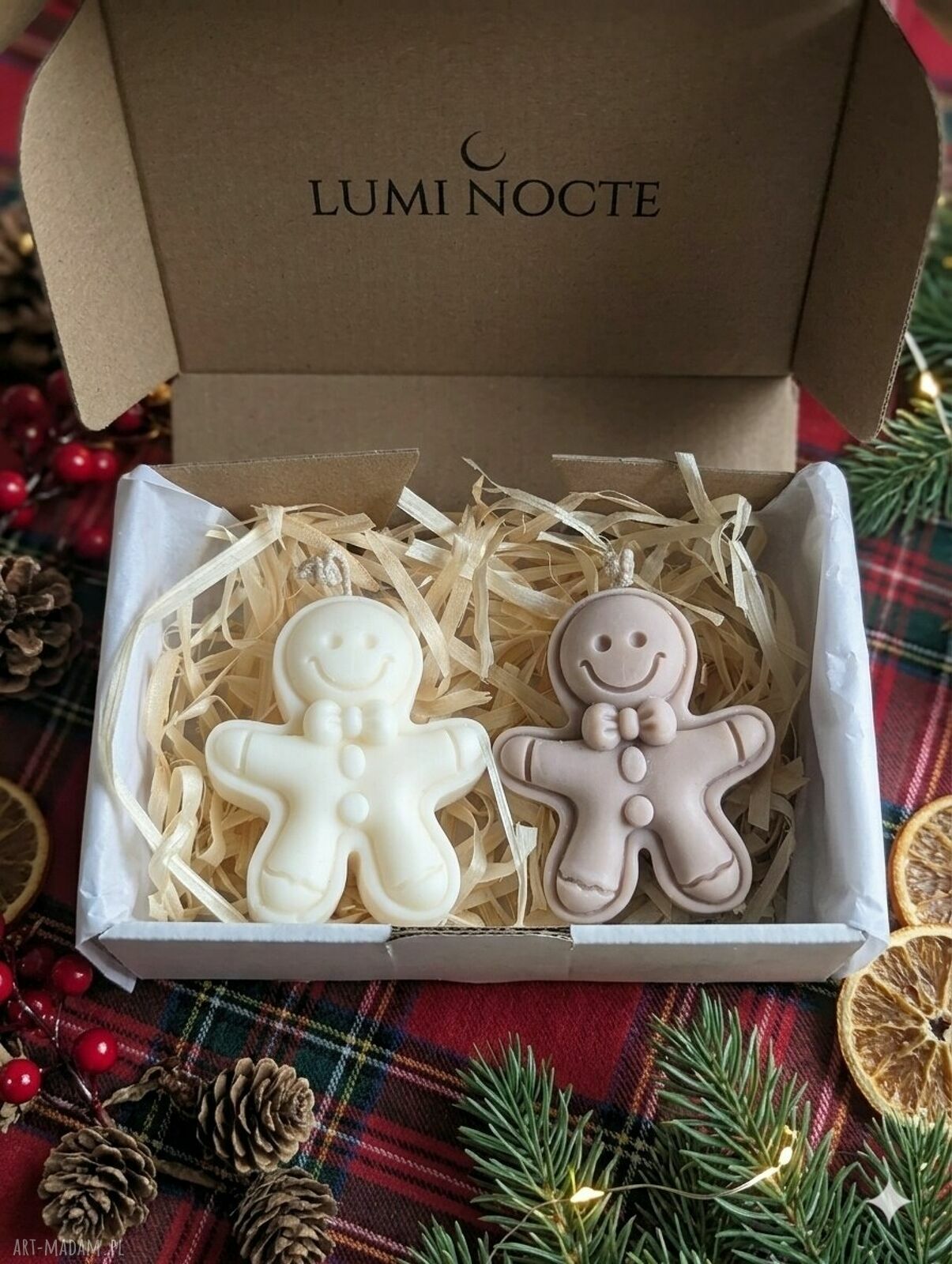 Świąteczny zestaw świec sojowych - duet piernikowych ludzików