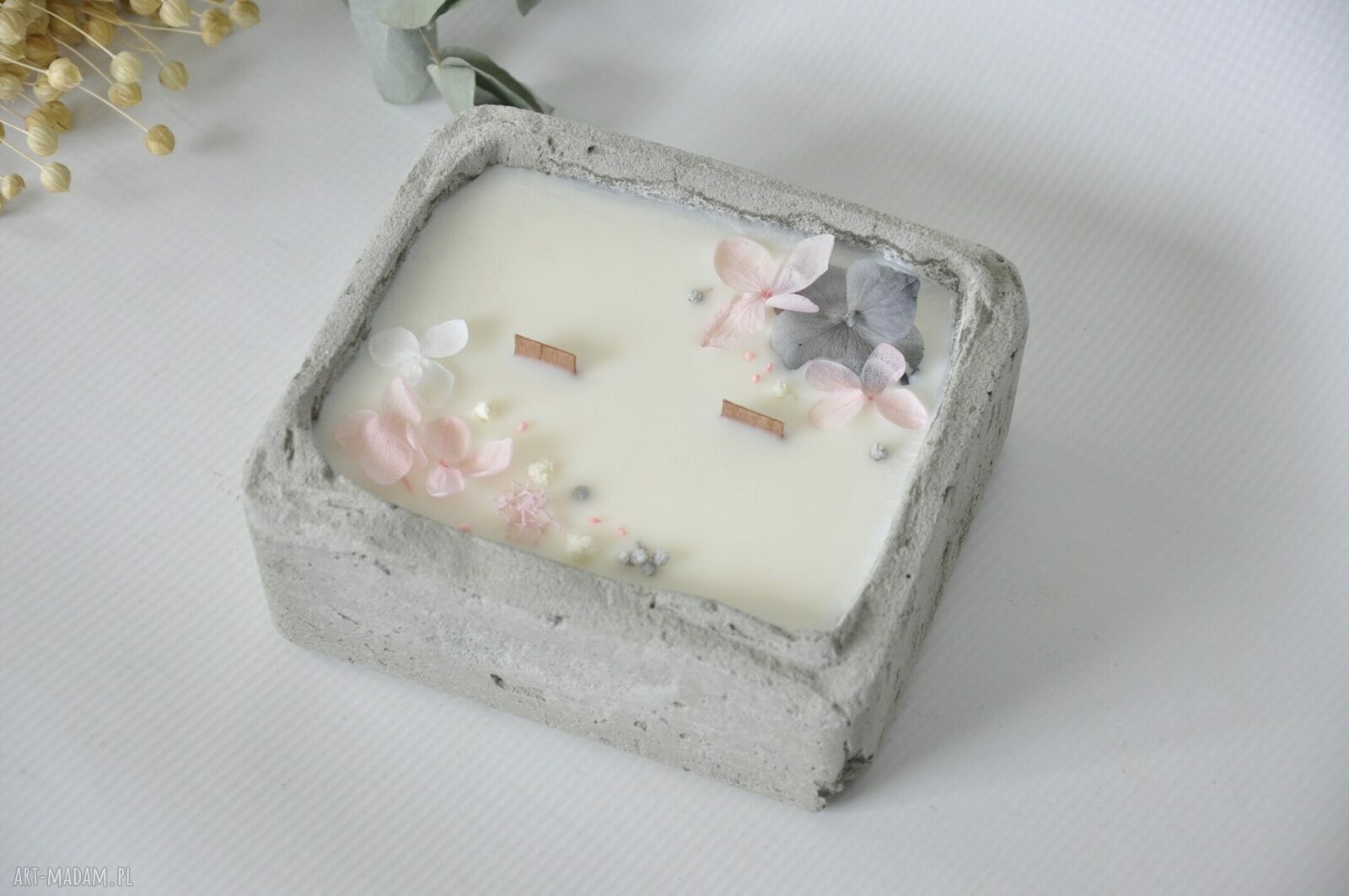 Świeca sojowa w betonowej formie - mięta i limonka (handmade aromaterapia)