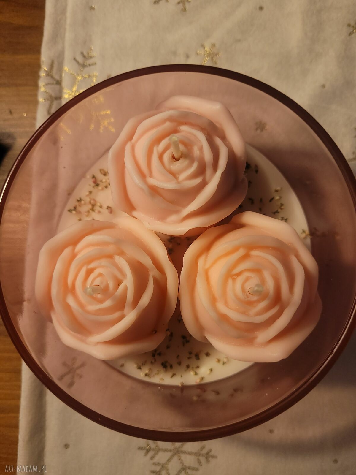 Świeca sojowa handmade z różami i suszonymi kwiatami wrzosu