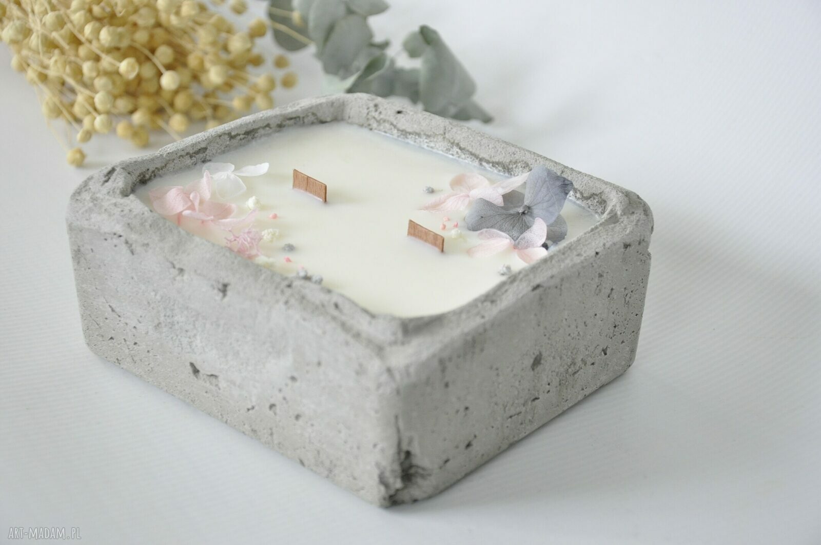 Świeca sojowa w betonowej formie - mięta i limonka (handmade aromaterapia)