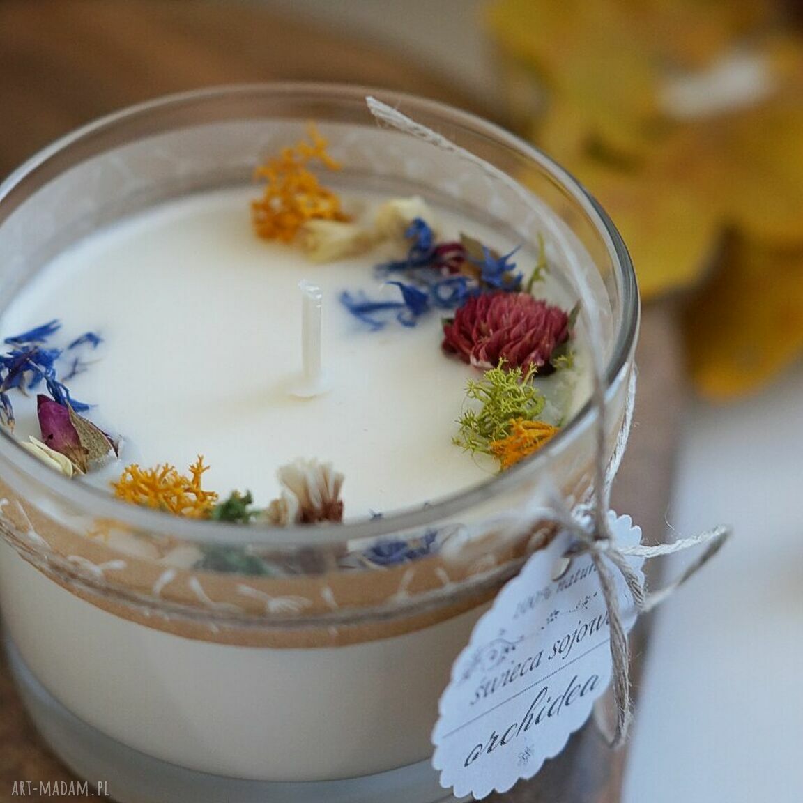 Świeca sojowa w szkle No. 7a z aromatem orchidei
