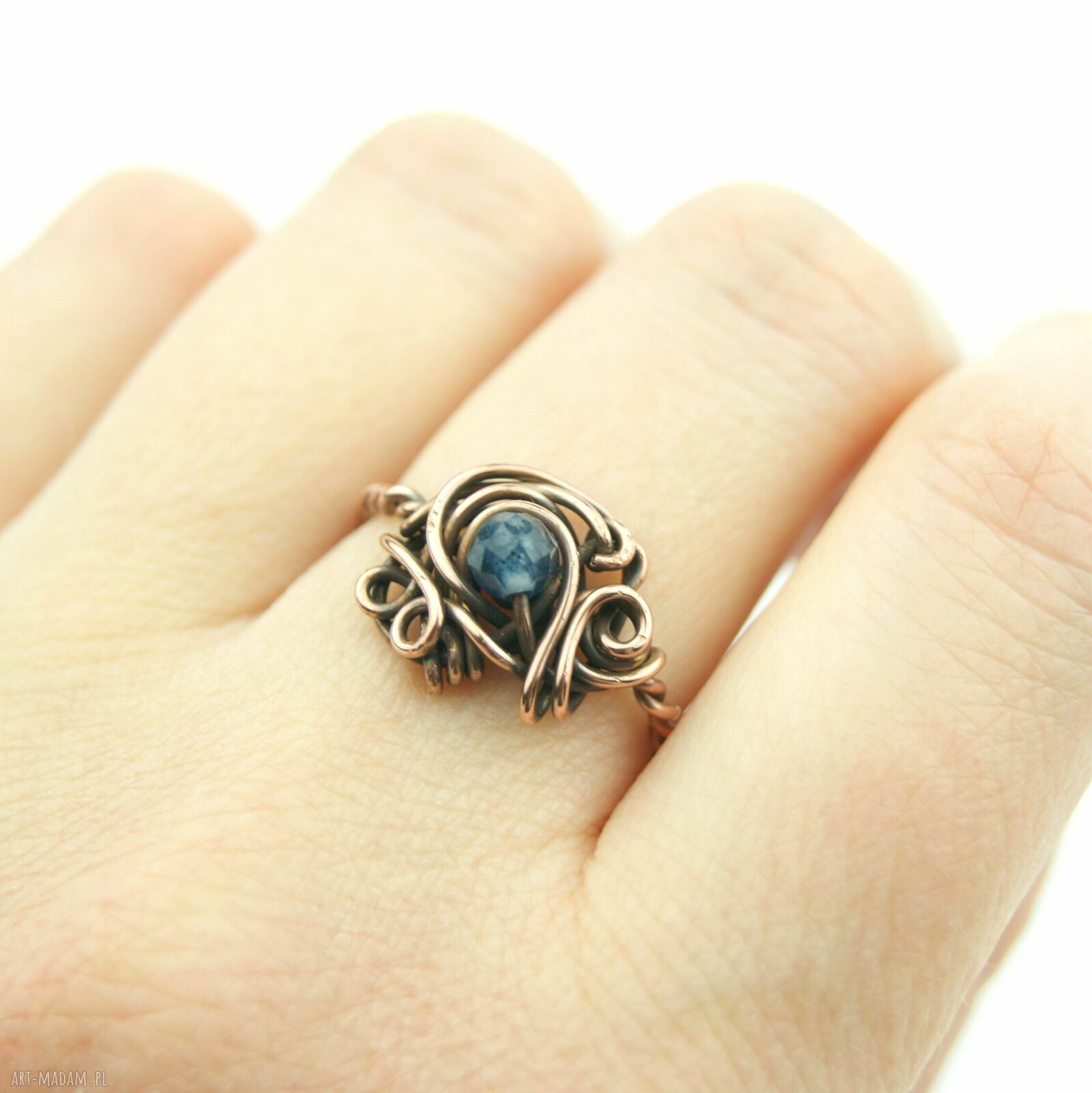 Szafir regulowany pierścionek z miedzi - wire wrapping