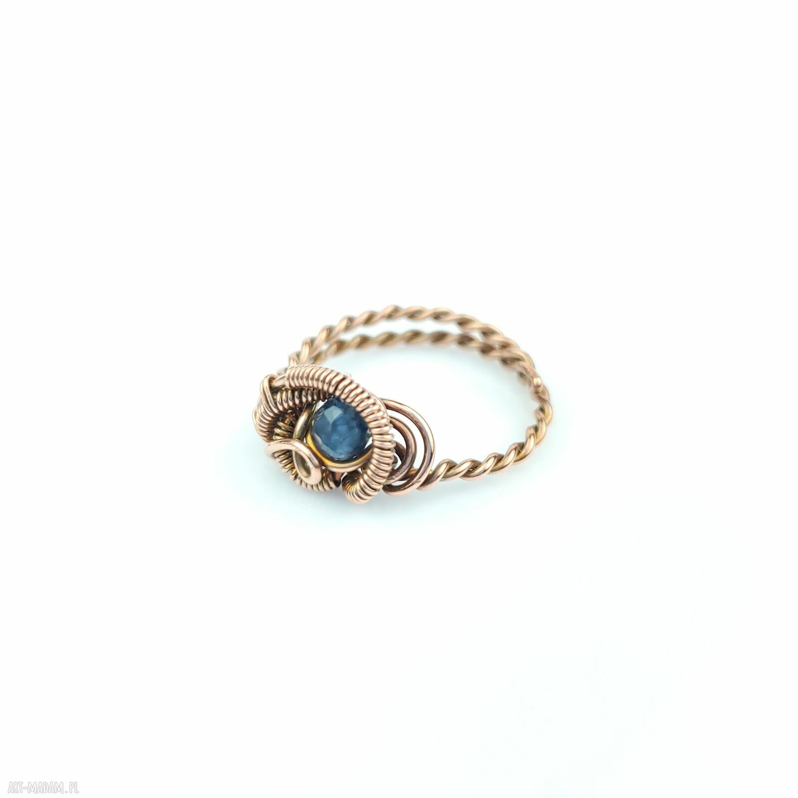 Miedziany pierścionek z szafirem wire wrapping - regulowany rozmiar