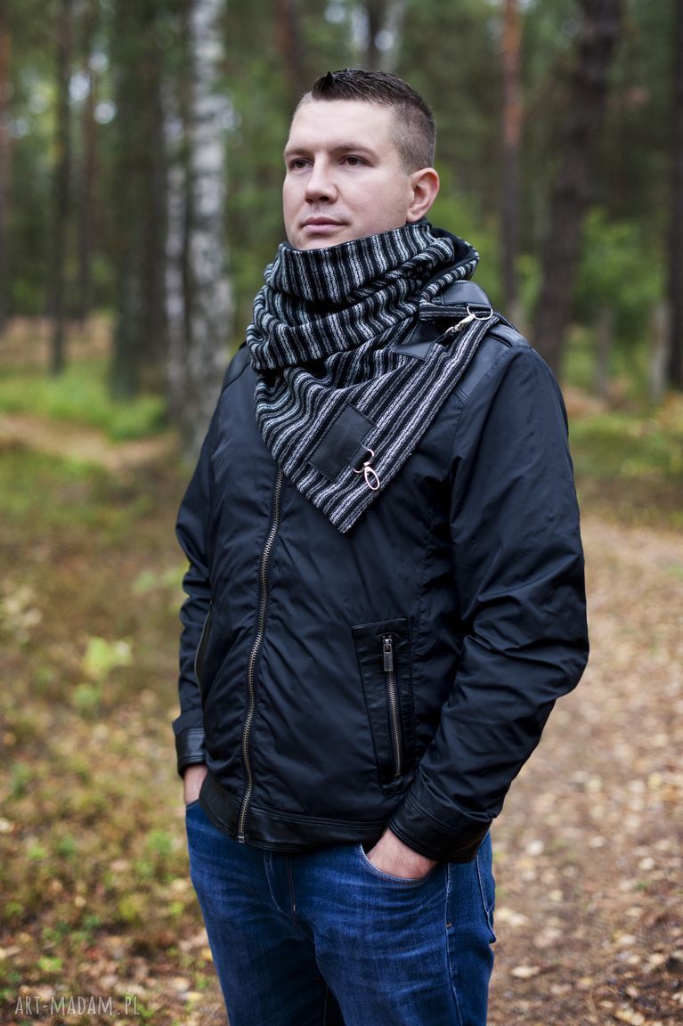 Szal czarny w prążek, wełna ze skórą, komin, unisex, szal wełniany, skórzana zapinka Autorskie