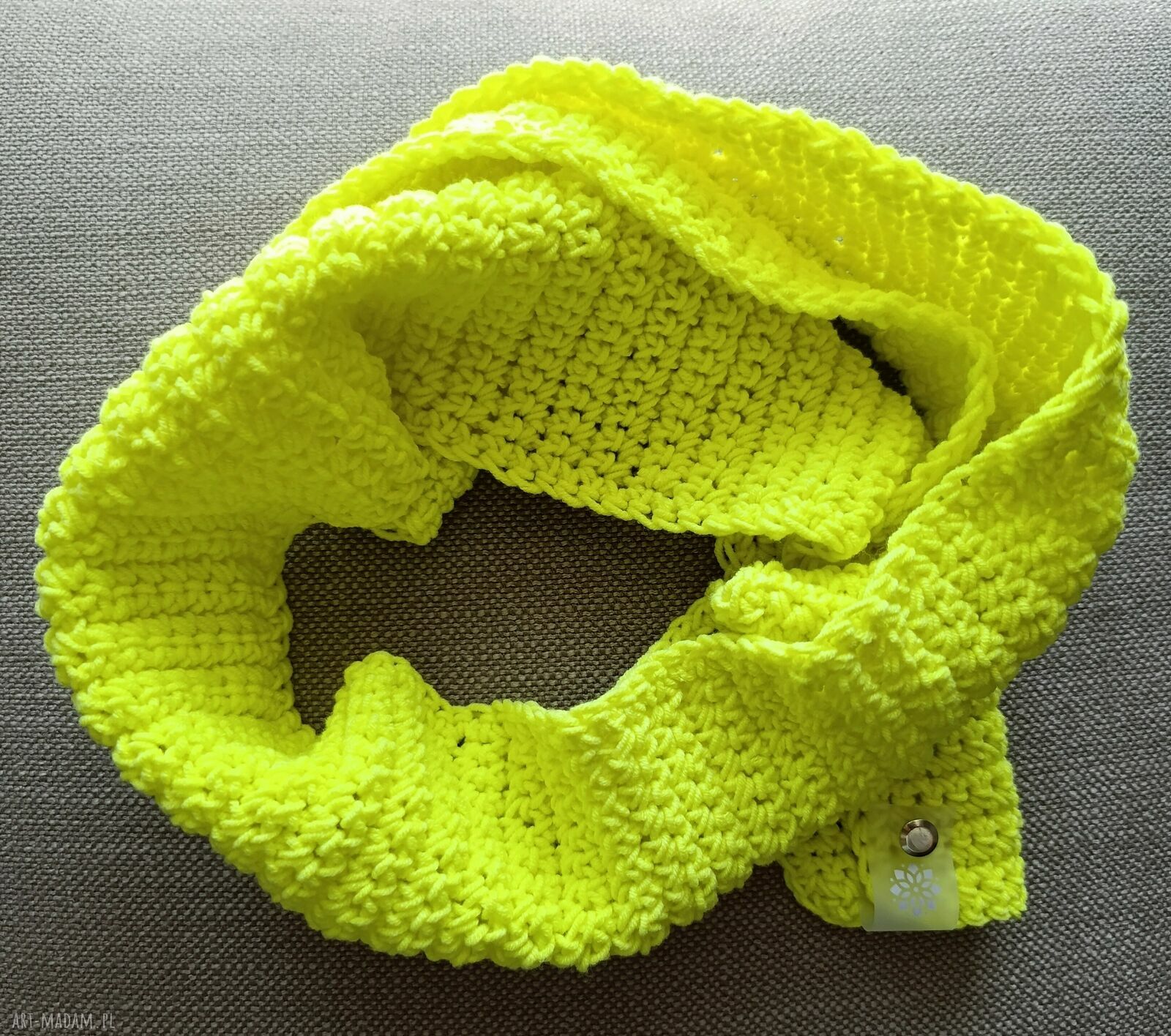 Szal seledynowy na szydełku - neonowy handmade