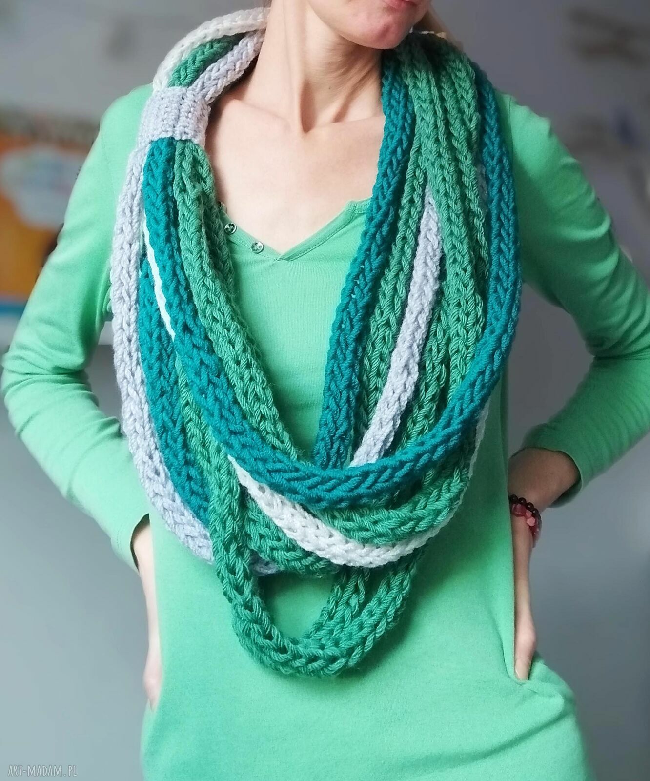 Zielony szal zamotka - miękki szalik komin handmade