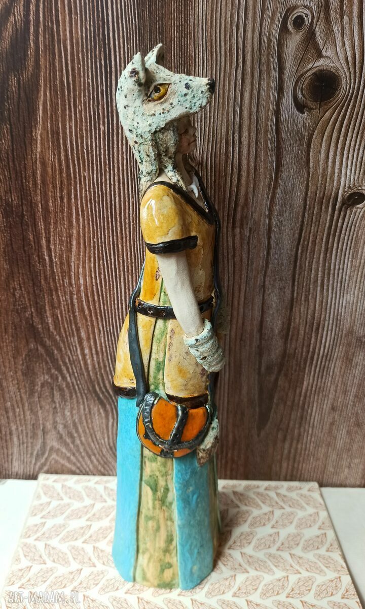 Szamanka II - figurka leśnej szamanki z motywem wilka (ok. 36 cm)