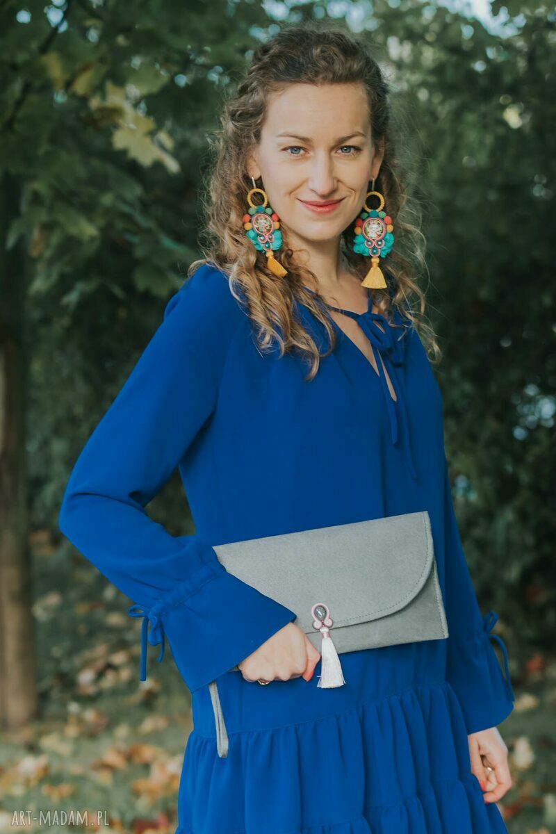 Szara kopertówka boho z chwostem - ręczne wykonanie na wesele i ślub