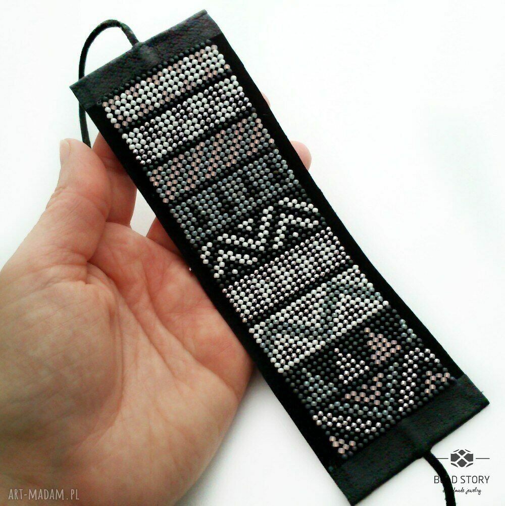 Szarady - bransoletka handmade z koralików Toho, szkła i czarnej skóry
