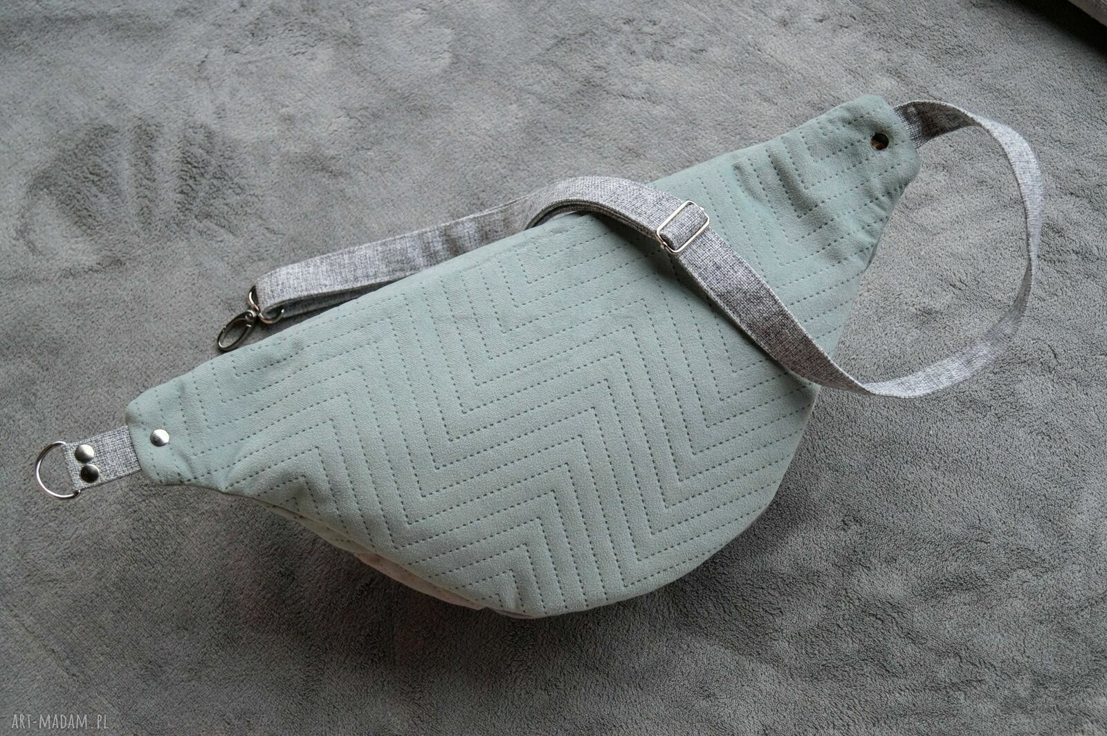 Szaro-miętowa nerka damska XXL handmade