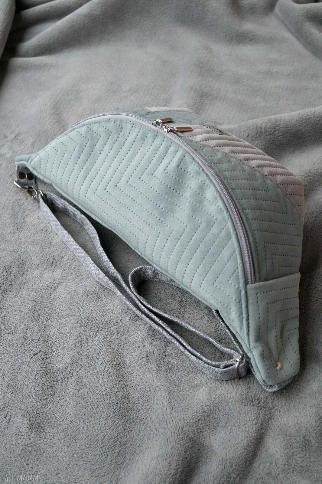 Szaro-miętowa nerka damska XXL handmade