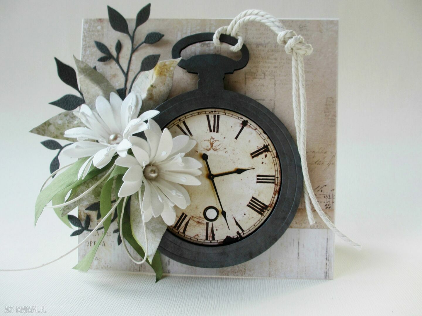 Szczęścia w każdej minucie - kartka scrapbooking w pudełku z dekoracjami 3D