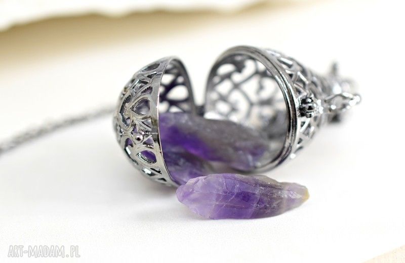 Banu medalion naszyjnik ametystem ametyst kamień zawieszka orient