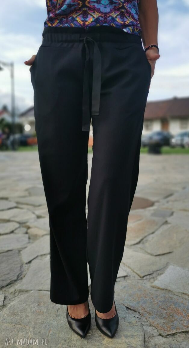 Szerokie spodnie wiązane w pasie - L/XL