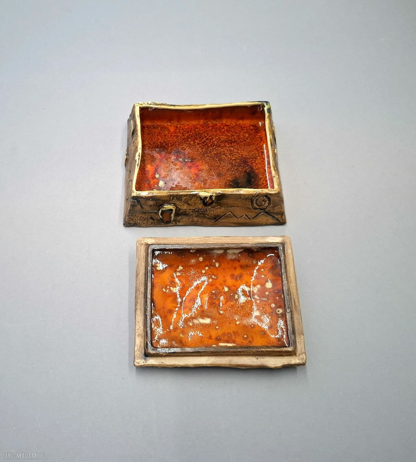 Rustykalna szkatułka ceramiczna na biżuterię