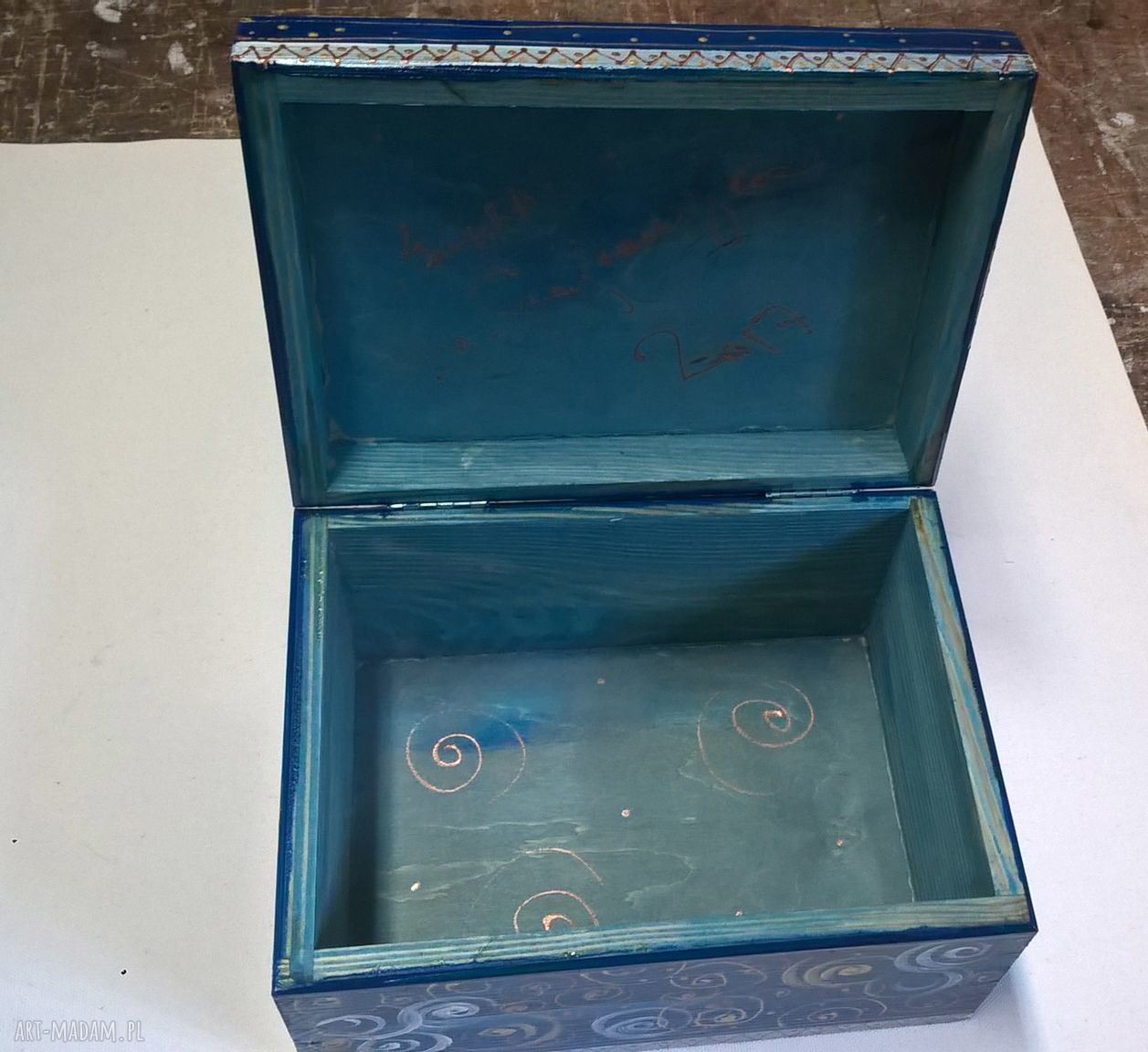Szkatułka z aniołkiem - ręcznie malowana 20 x 15 x 11 cm